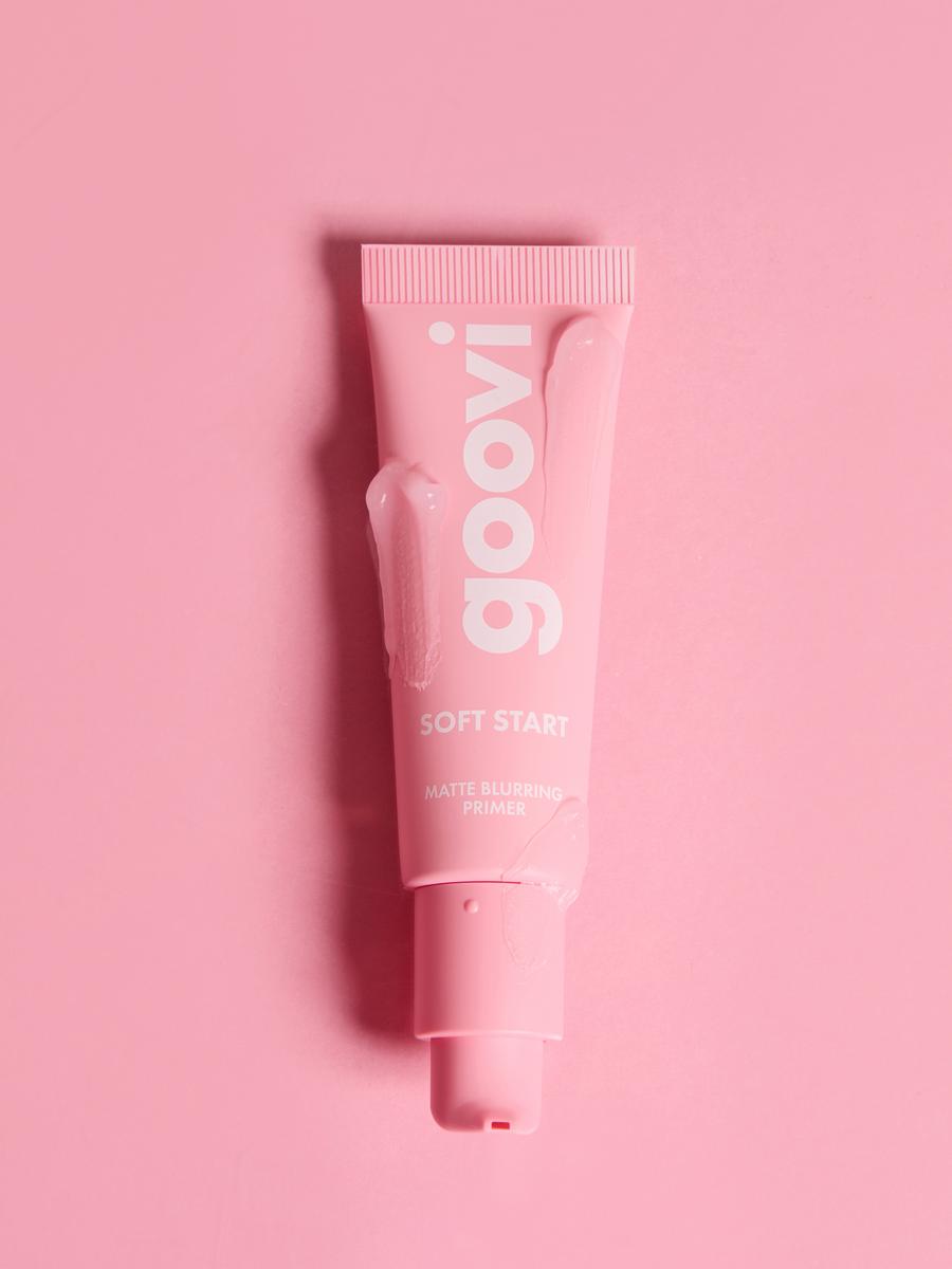 Matte blurring primer